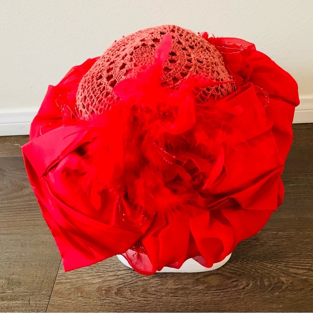 Handcrafted hat - Picture 4 of 8
